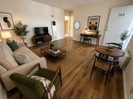 featured image of 365 W Doran St