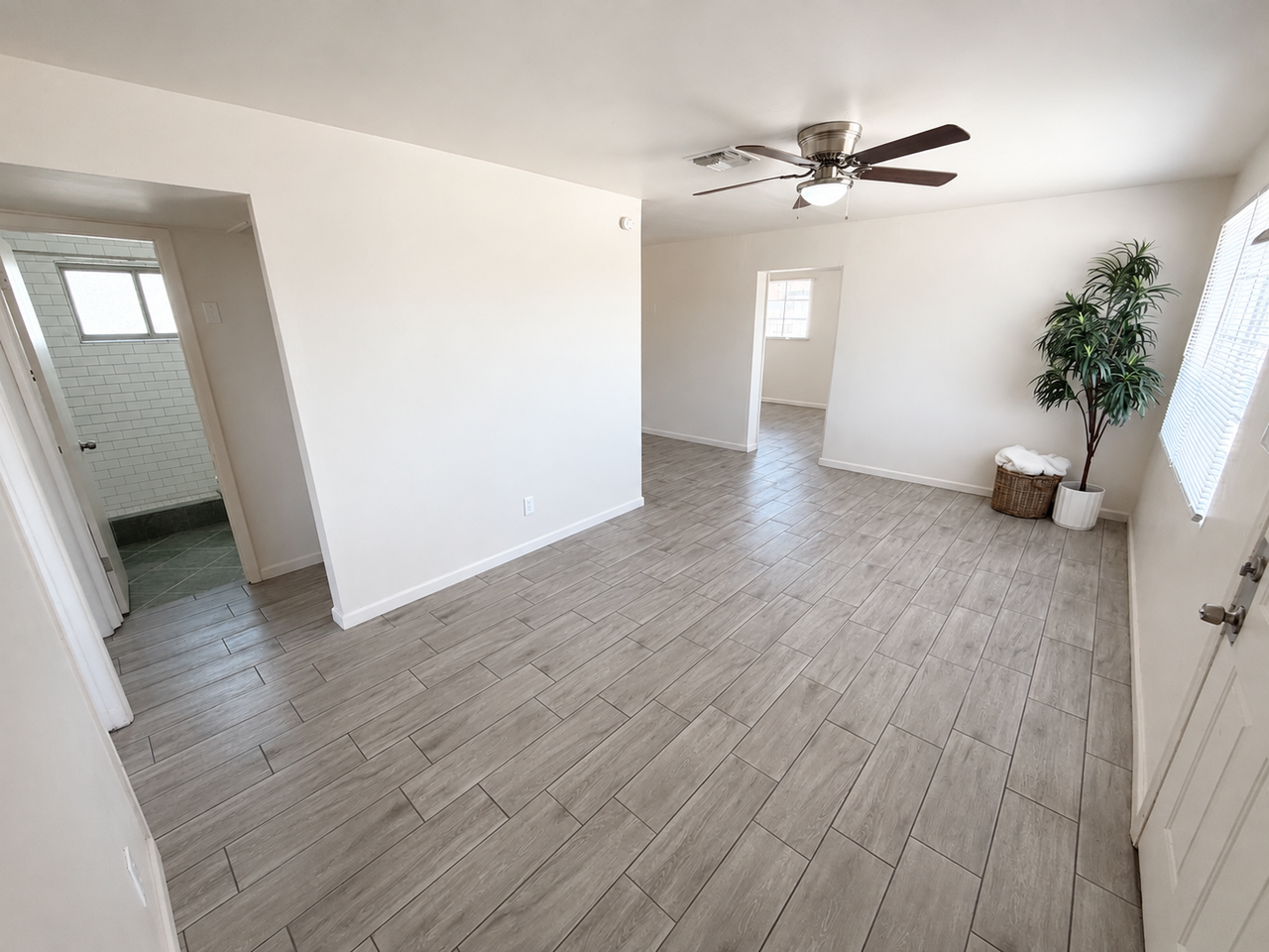 2233 E Wood St - Photo 2 of 18