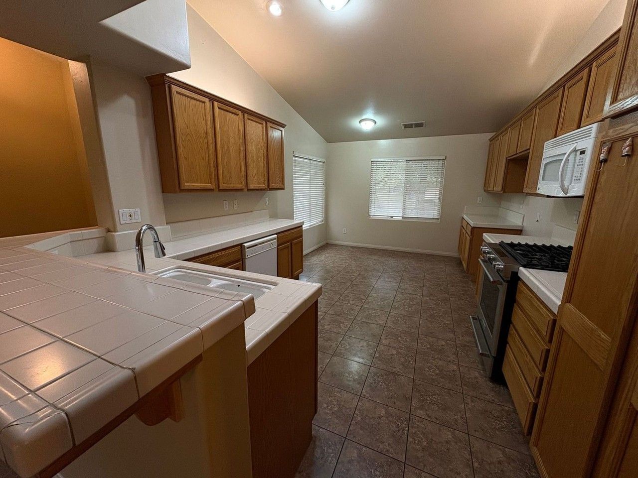 12510 Stemple Dr - Photo 3 of 4