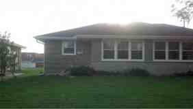 704 Robinwood Ln - Photo 1 of 1