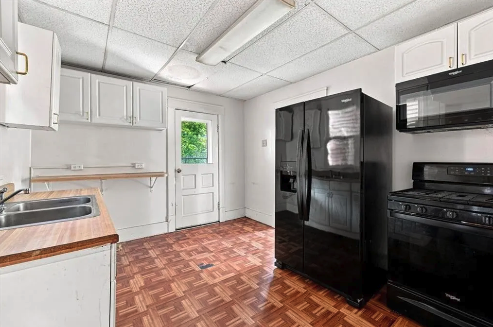 429 Card Ave #2 - Photo 4 of 13