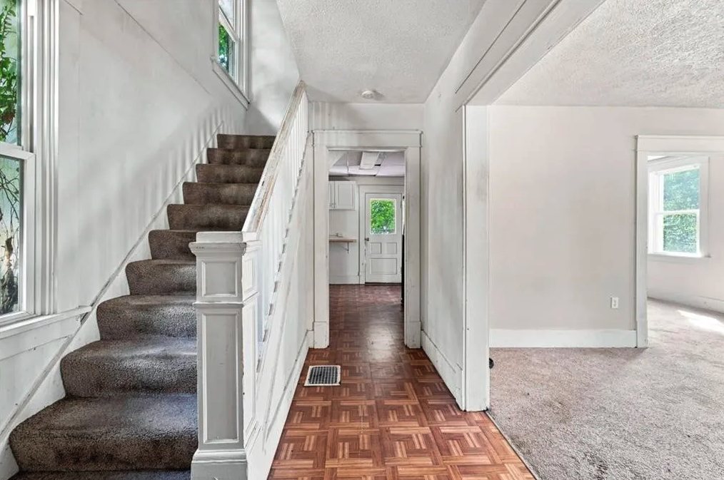 429 Card Ave #2 - Photo 5 of 13