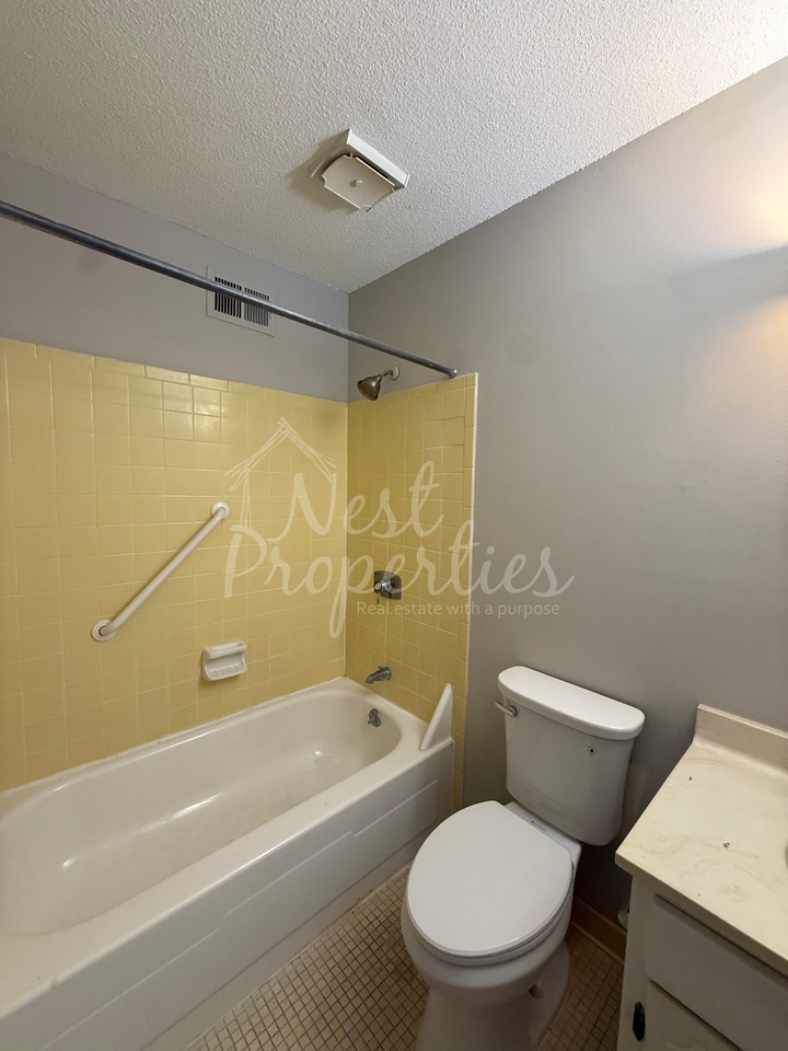 317 Cambout St #1 - Photo 6 of 10