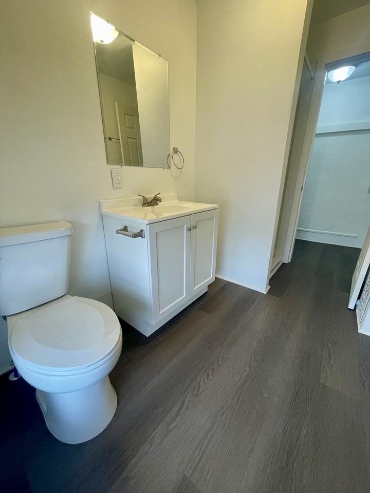106 S Hamilton St #3 - Photo 7 of 18