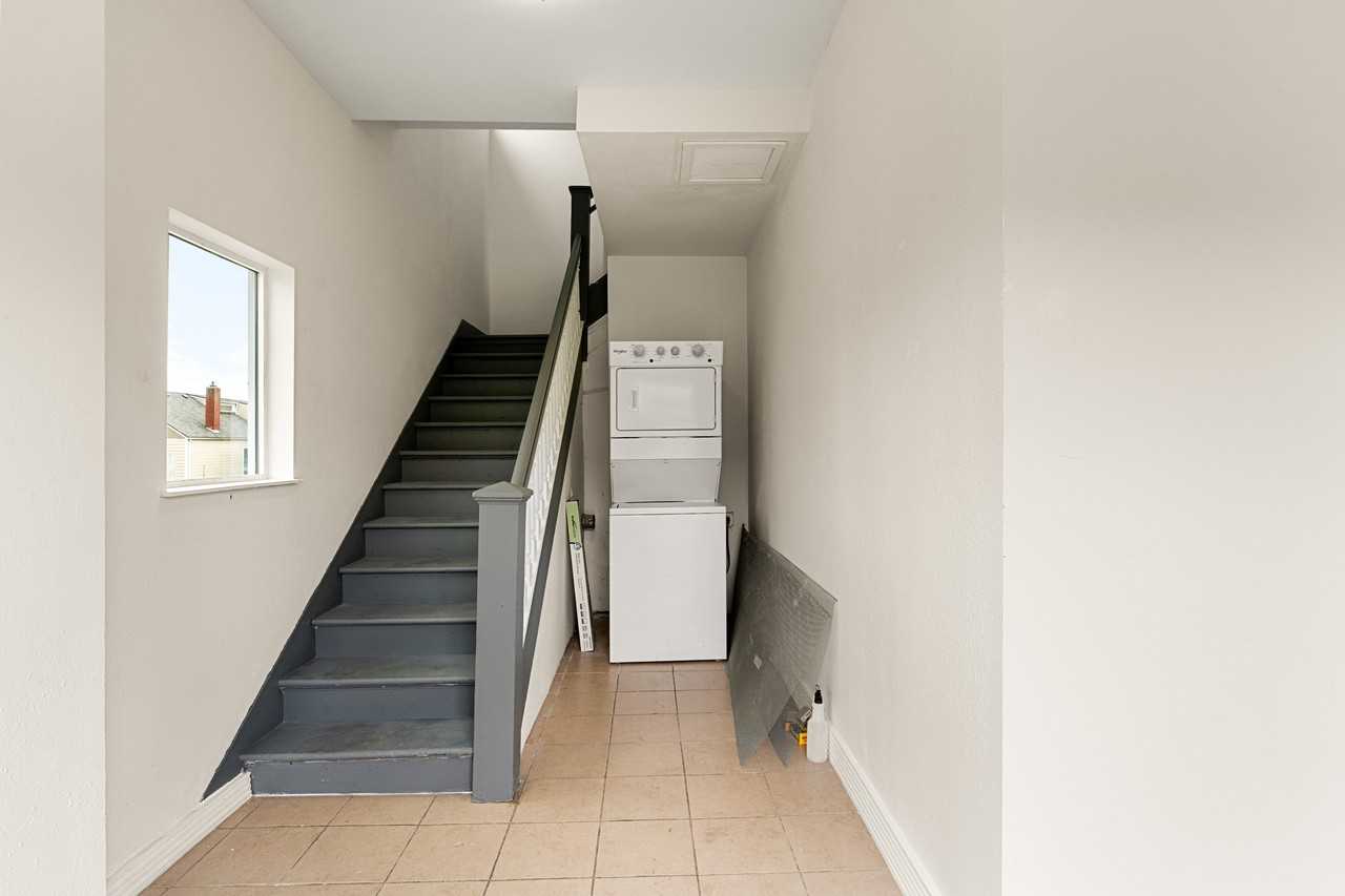2528 Pacific Ave #2 - Photo 3 of 16