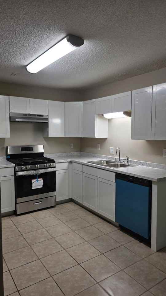 104 Clarks Bluff Rd #104 - Photo 4 of 11