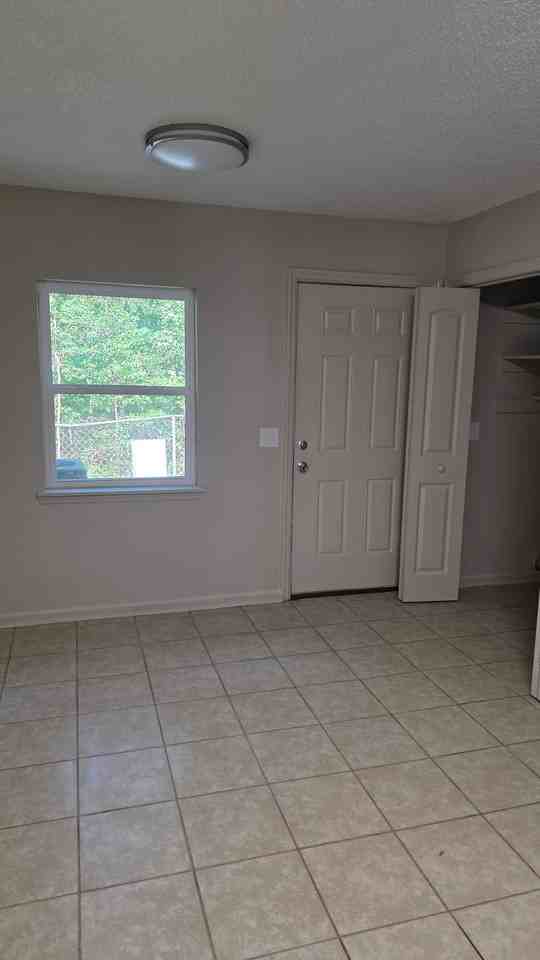 104 Clarks Bluff Rd #104 - Photo 7 of 11