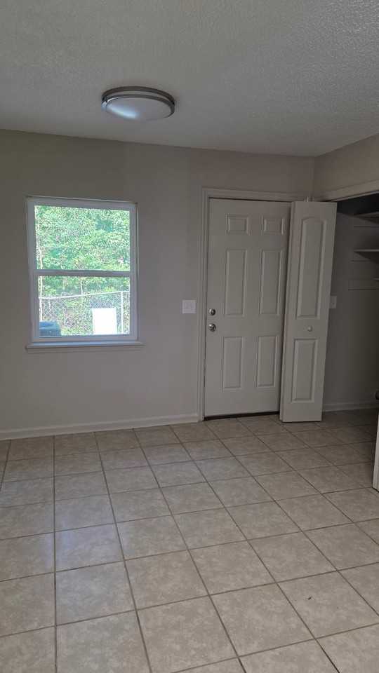 102 Clarks Bluff Rd #102 - Photo 7 of 11