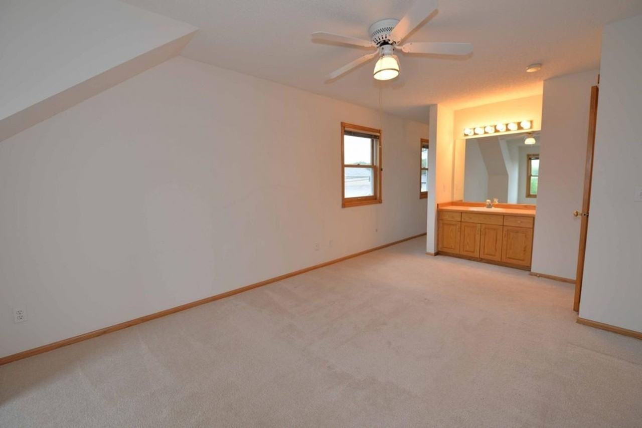 3937 Unity Ave N - Photo 6 of 6