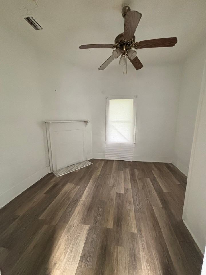 1348 Spearing St #1 - Photo 3 of 13