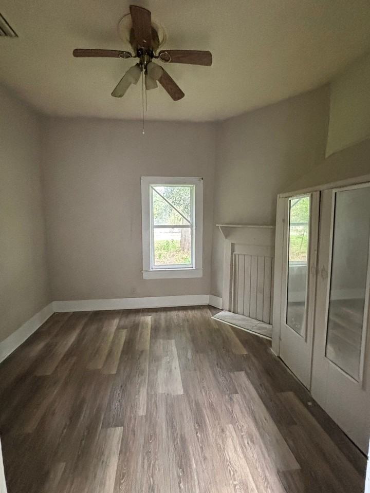 1348 Spearing St #1 - Photo 4 of 13