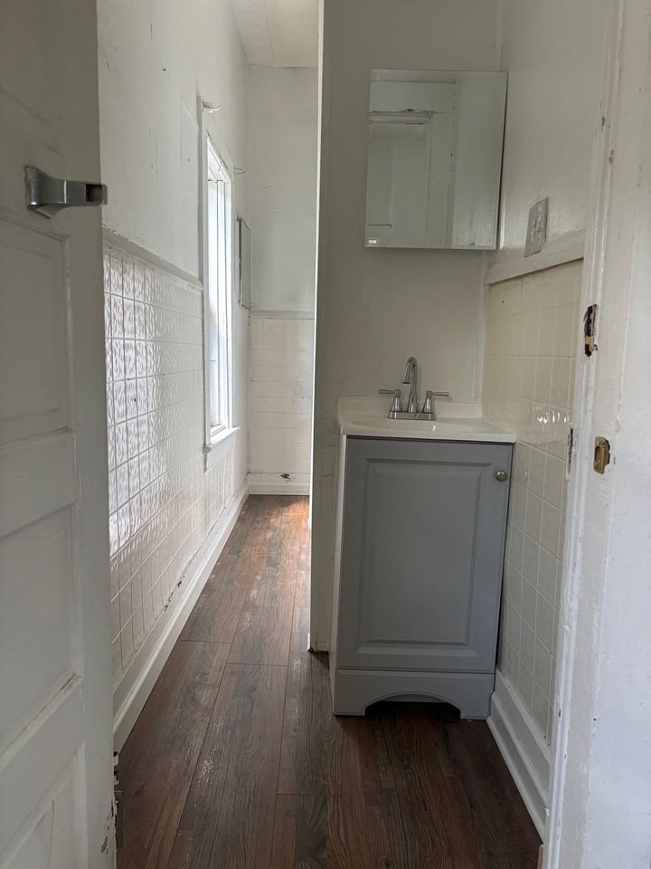 1348 Spearing St #1 - Photo 6 of 13