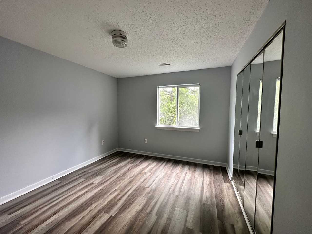 1203 Jamestown Rd #B3 - Photo 4 of 6