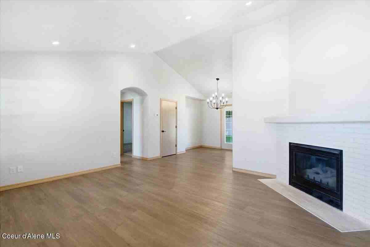 697 W Honeysuckle Ave #1 - Photo 6 of 18