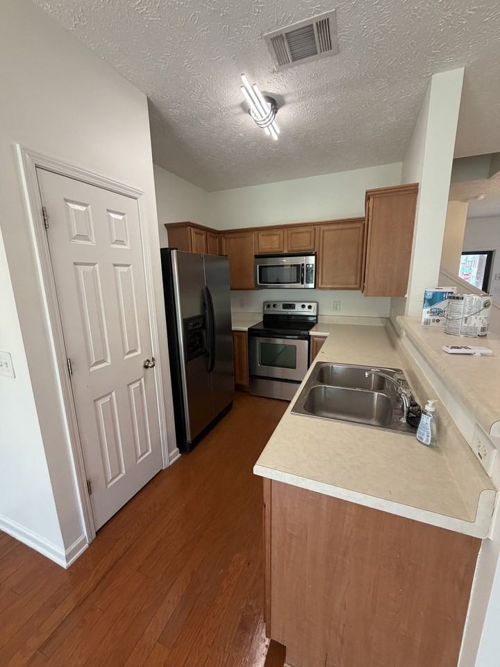 8304 Oak Knoll Dr #1 - Photo 5 of 10
