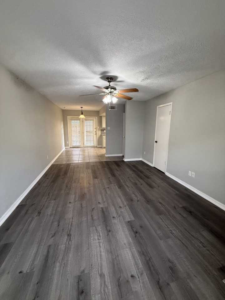 8730 Glen Meadow Ln #1 - Photo 4 of 29