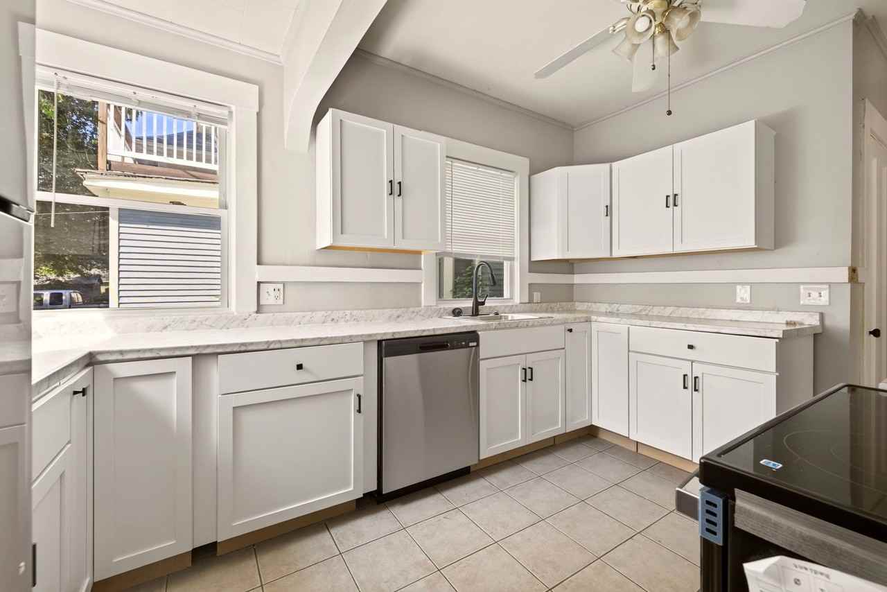 115 Vermont St #1 - Photo 3 of 15