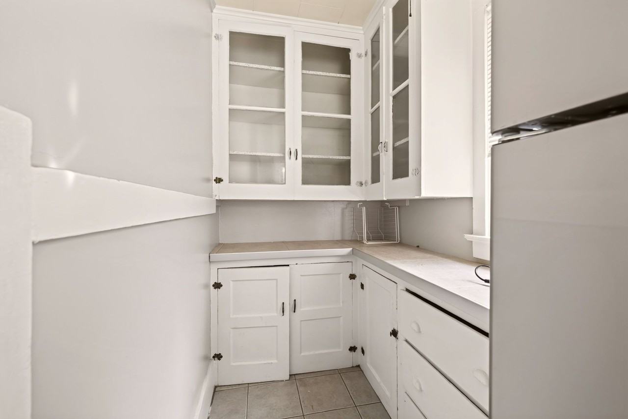 115 Vermont St #1 - Photo 4 of 15