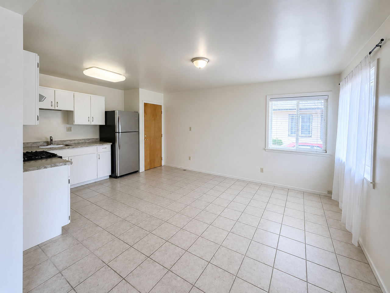 1107 Seabright Ave #B - Photo 3 of 14