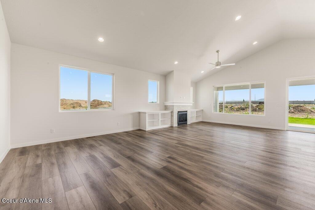 3360 West Segar Loop #1 - Photo 4 of 18