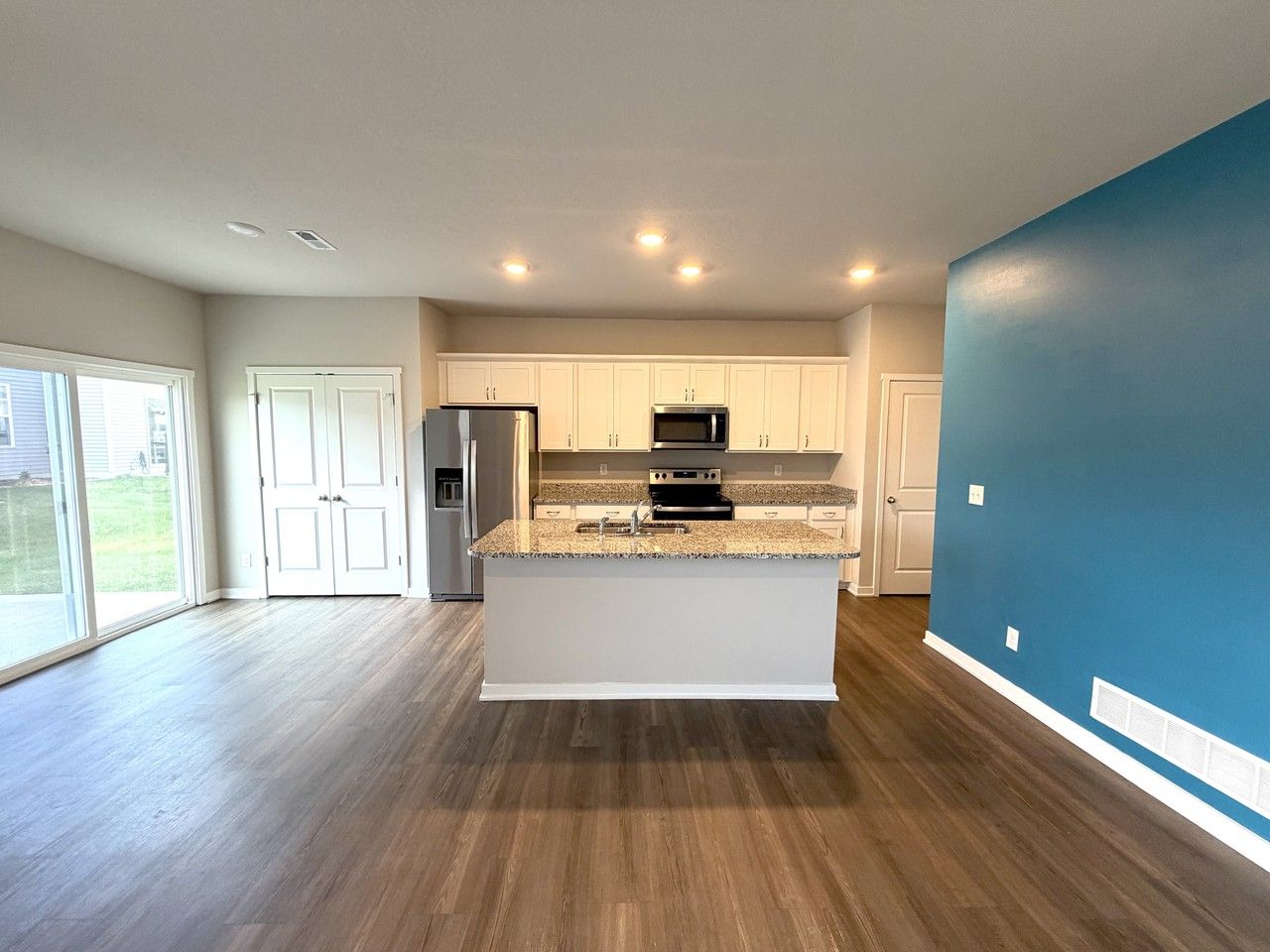 3204 Nw Greenwood St #1 - Photo 3 of 20