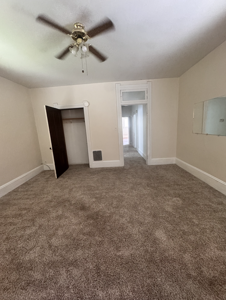 751 E Jefferson St #2 - Photo 3 of 20