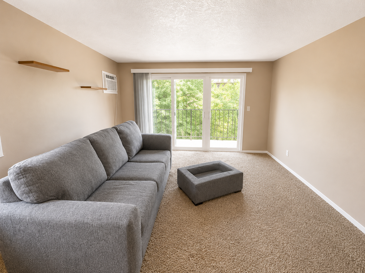 1118 Oakland St #34 - Photo 4 of 10