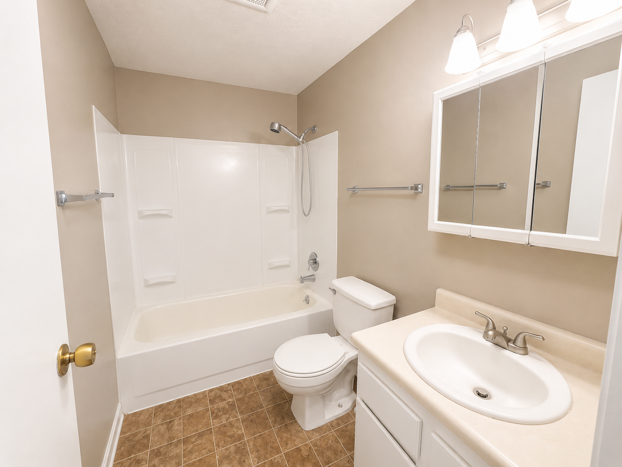 1118 Oakland St #34 - Photo 7 of 10