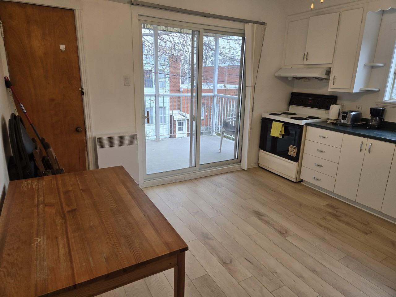 6874 Rue Hurteau - Photo 5 of 25