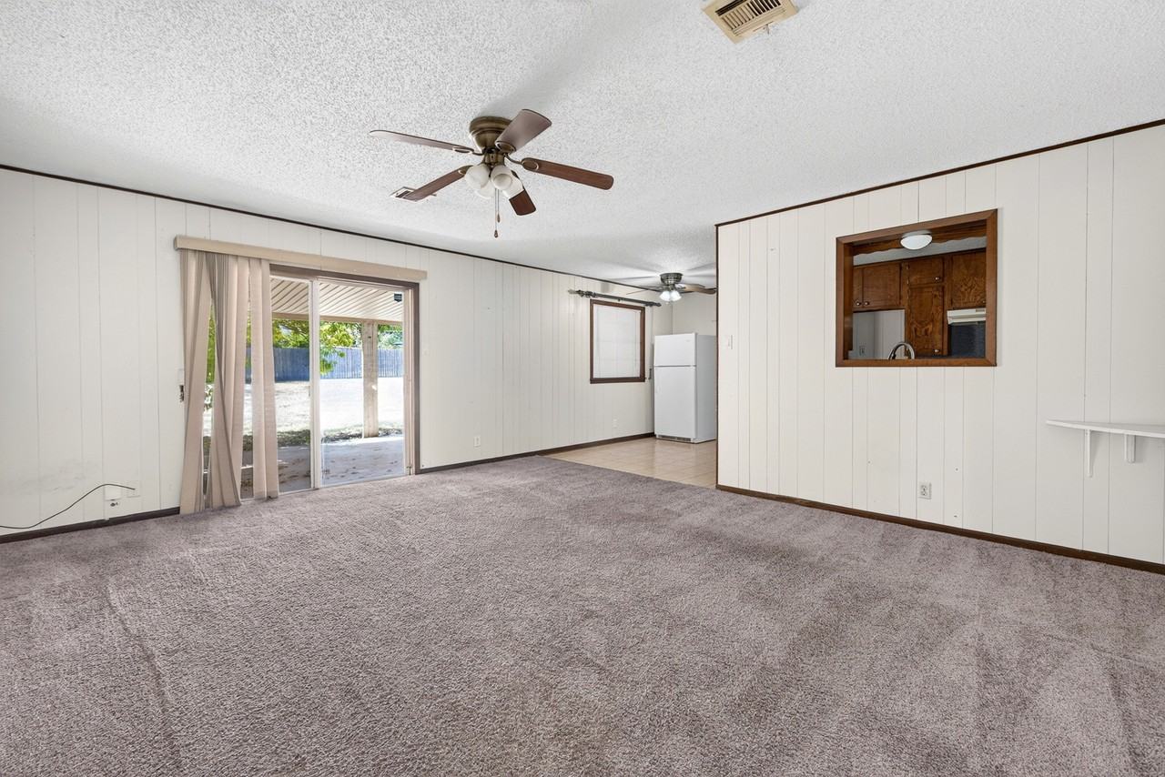 506 Arapaho Dr #1 - Photo 2 of 11