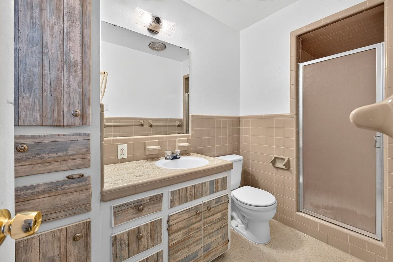 506 Arapaho Dr #1 - Photo 7 of 11