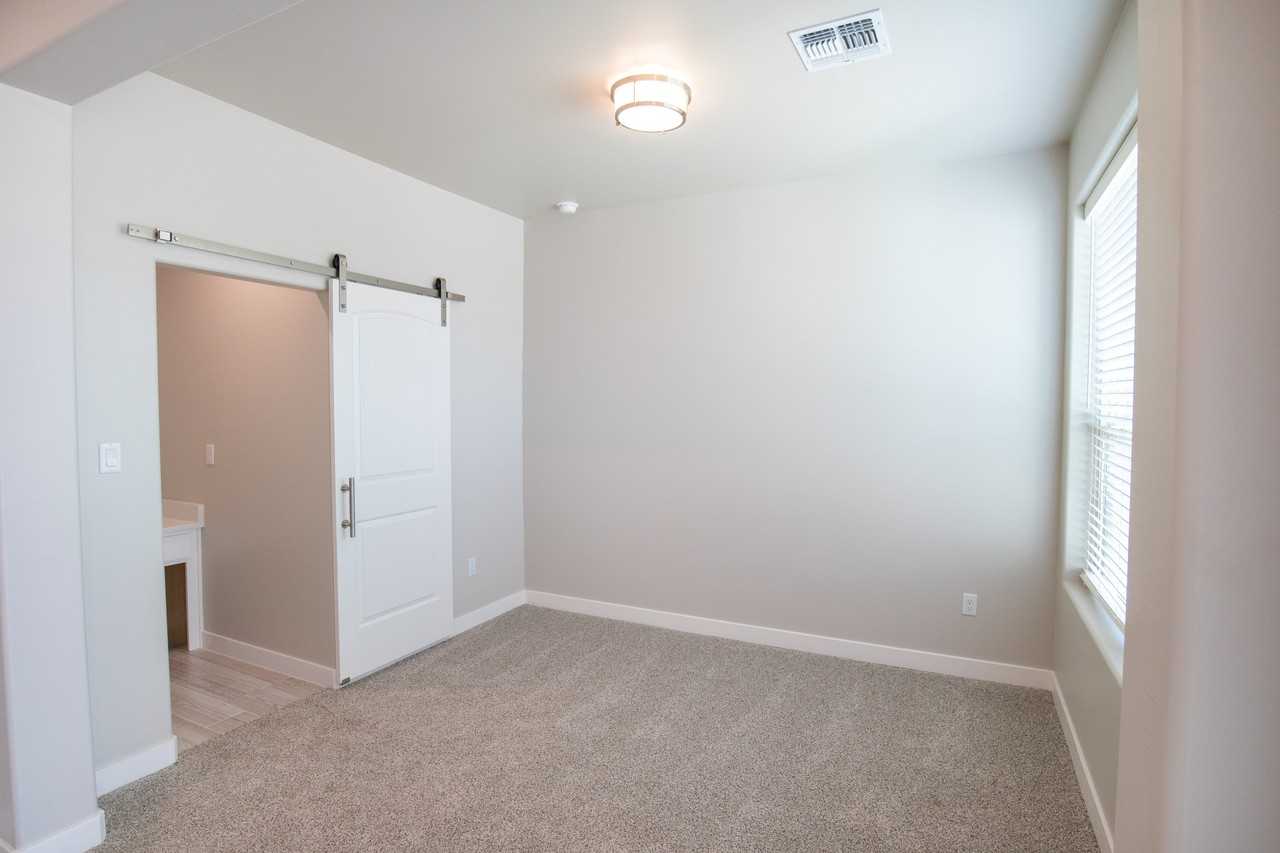 3019 San Jenaro Dr #1 - Photo 4 of 8