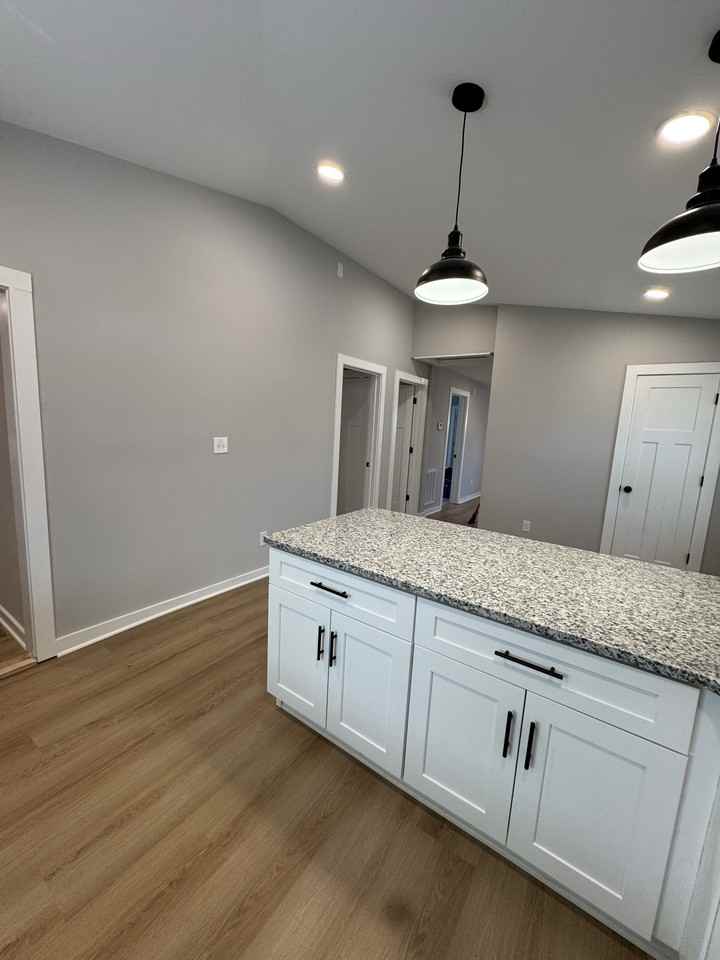 231 Glenn St Nw #1 - Photo 6 of 10