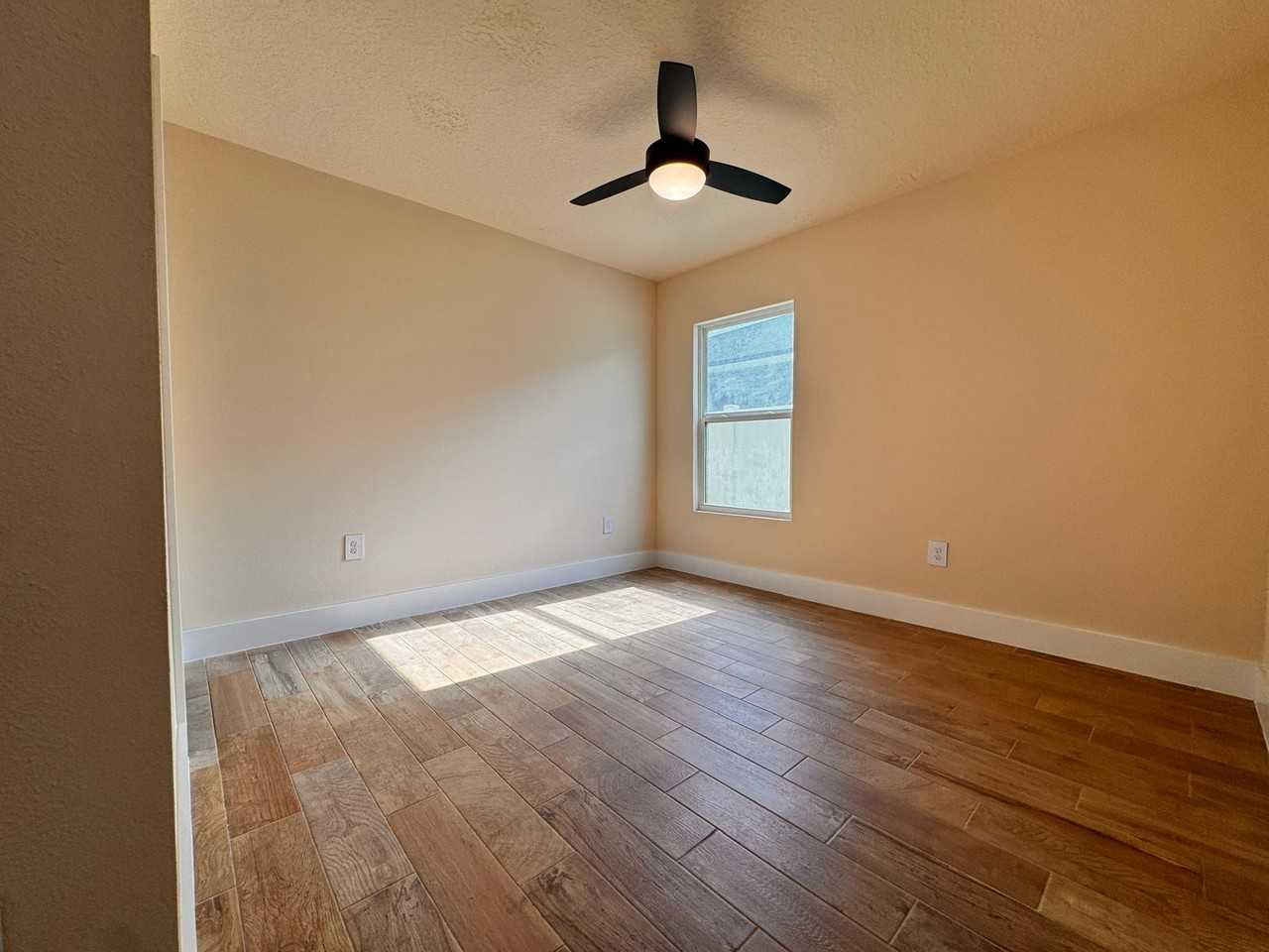2488 Beachview Dr #1 - Photo 6 of 24