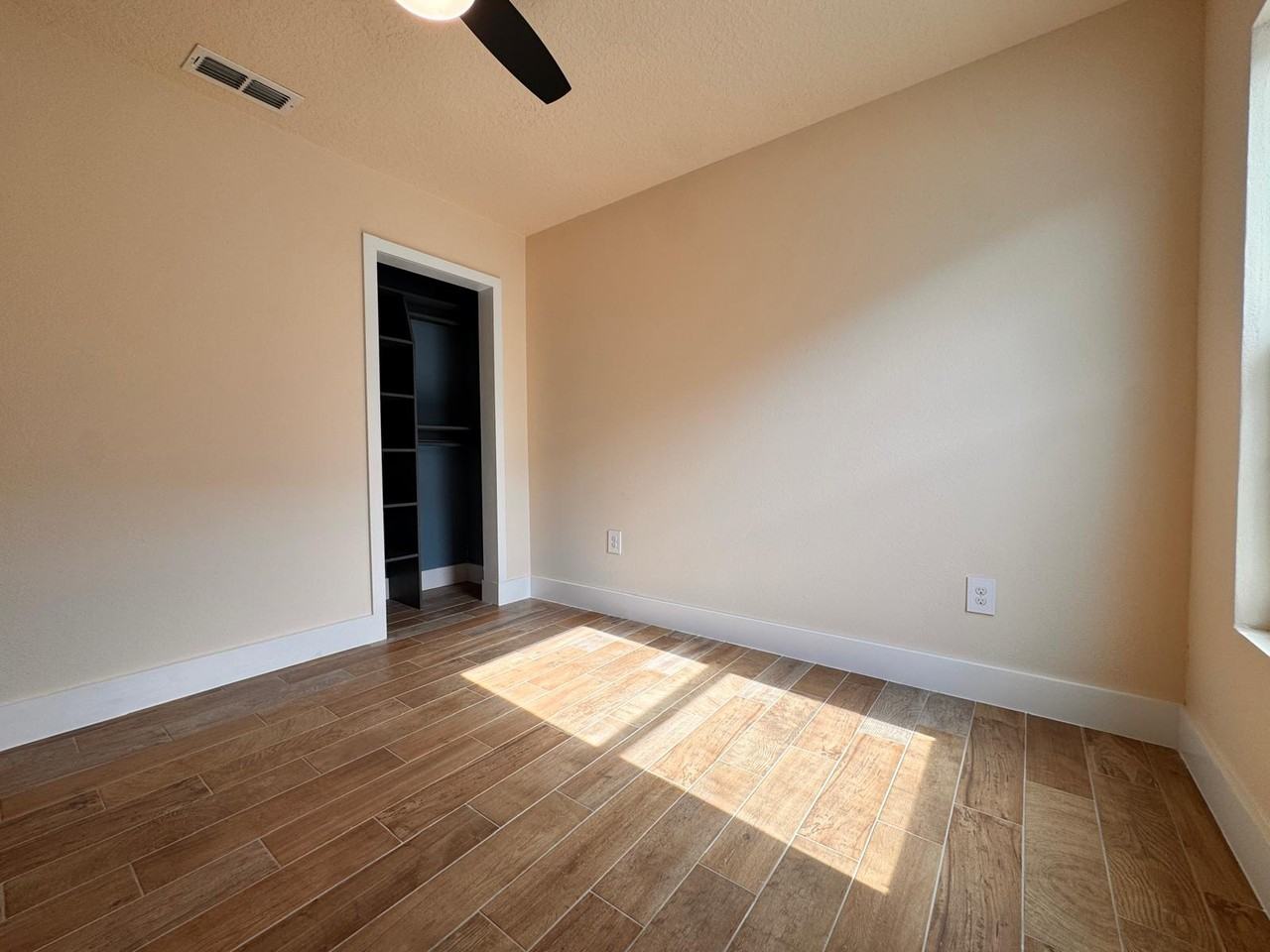 2488 Beachview Dr #1 - Photo 7 of 24