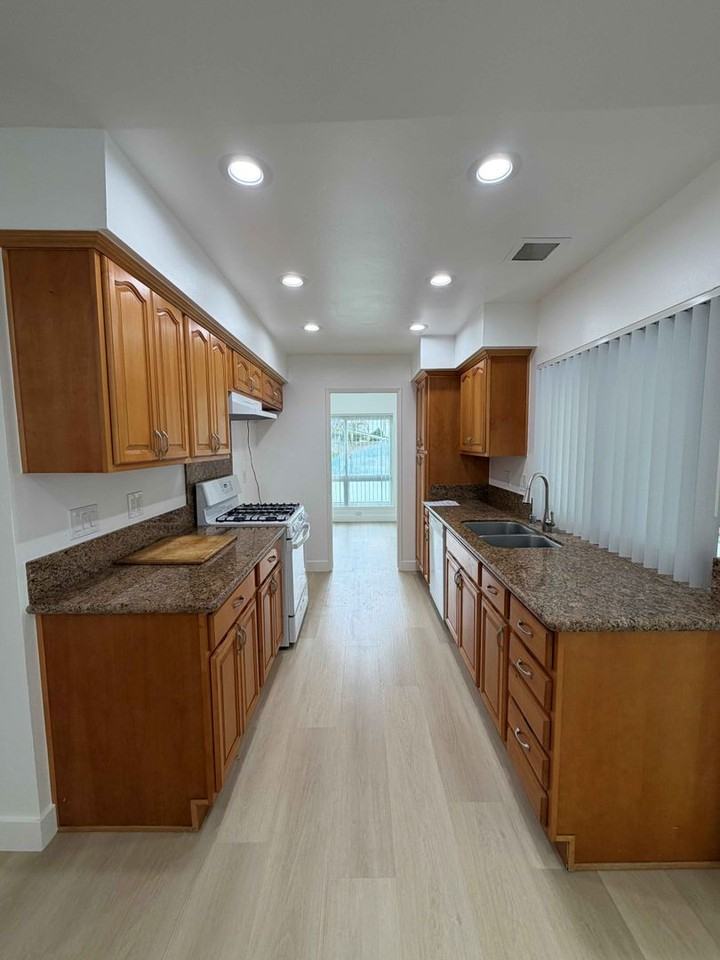 632 Heather Ave - Photo 7 of 44