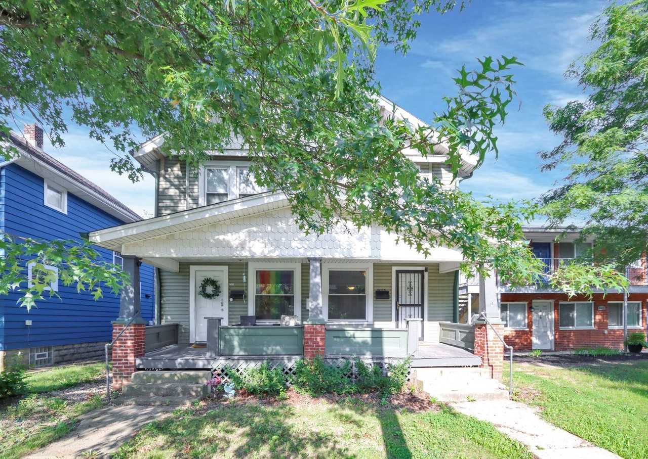 2475 Indianola Ave - Photo 5 of 33