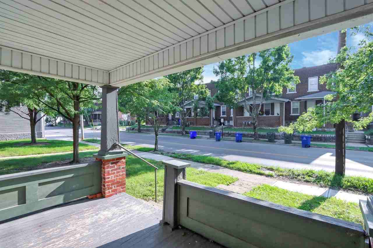 2475 Indianola Ave - Photo 6 of 33