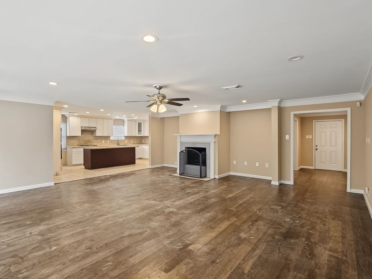 139 Haversham Dr - Photo 4 of 26