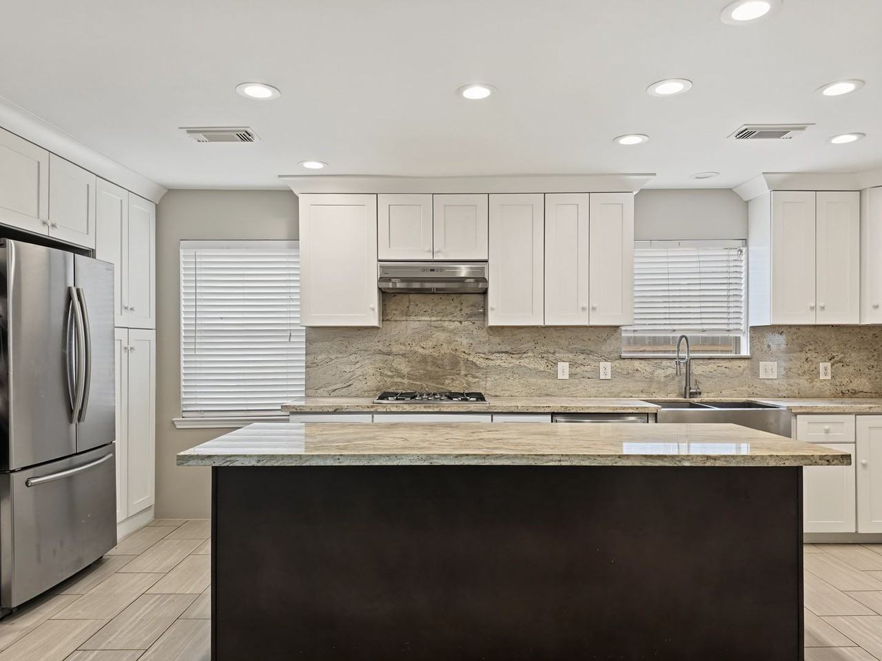139 Haversham Dr - Photo 6 of 26