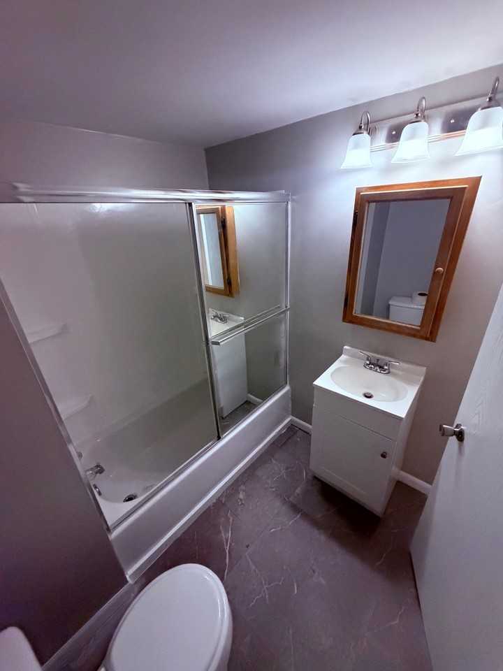 221 W North St #1 - Photo 7 of 20