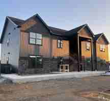 featured image of 32 Kettering Drive - #4