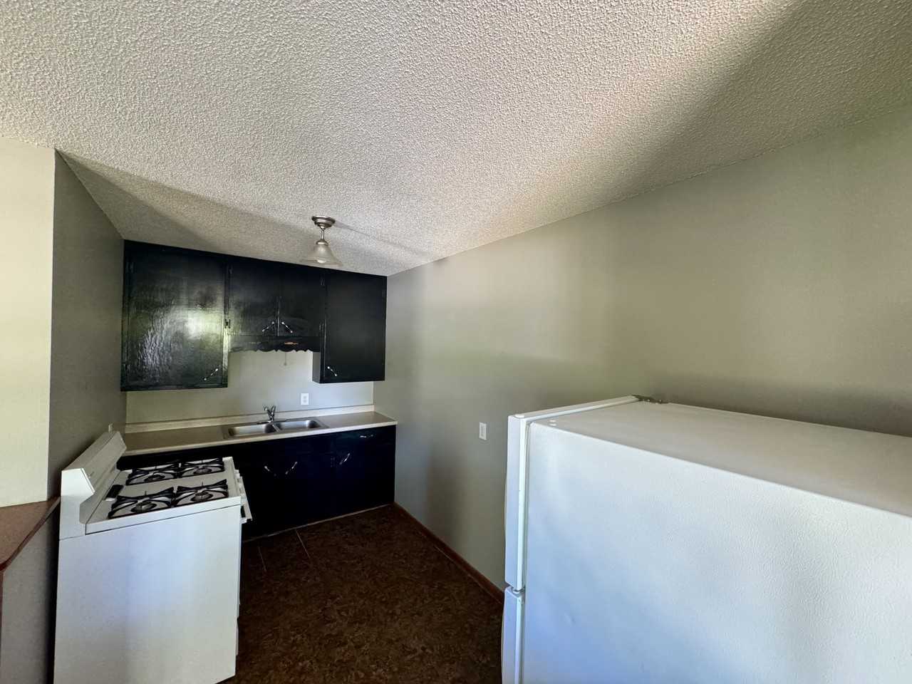414 N Mulberry St #D - Photo 5 of 7
