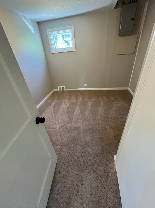 4459 Silverdale Rd - Photo 6 of 12