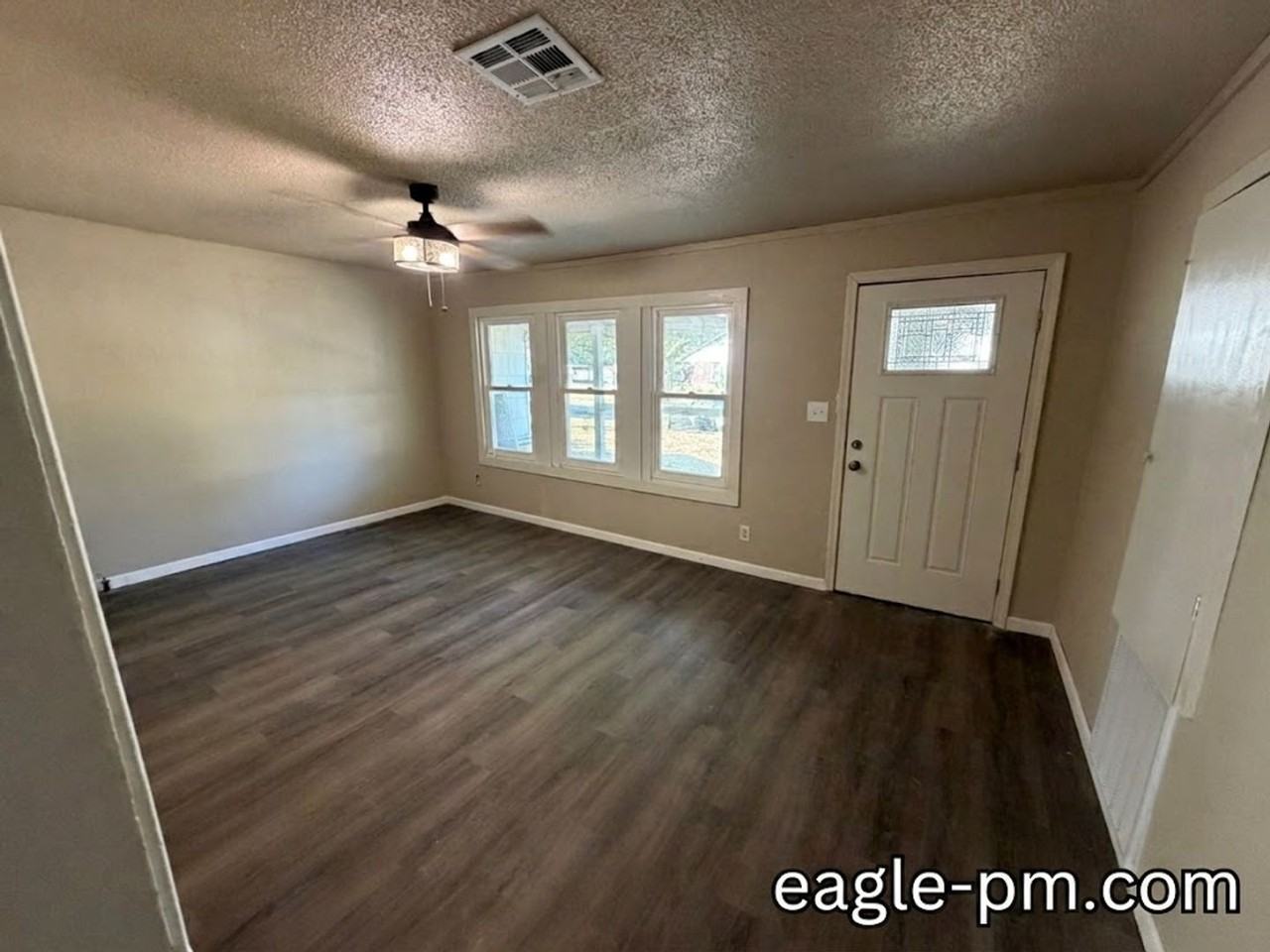 1108 N St Nw - Photo 2 of 7