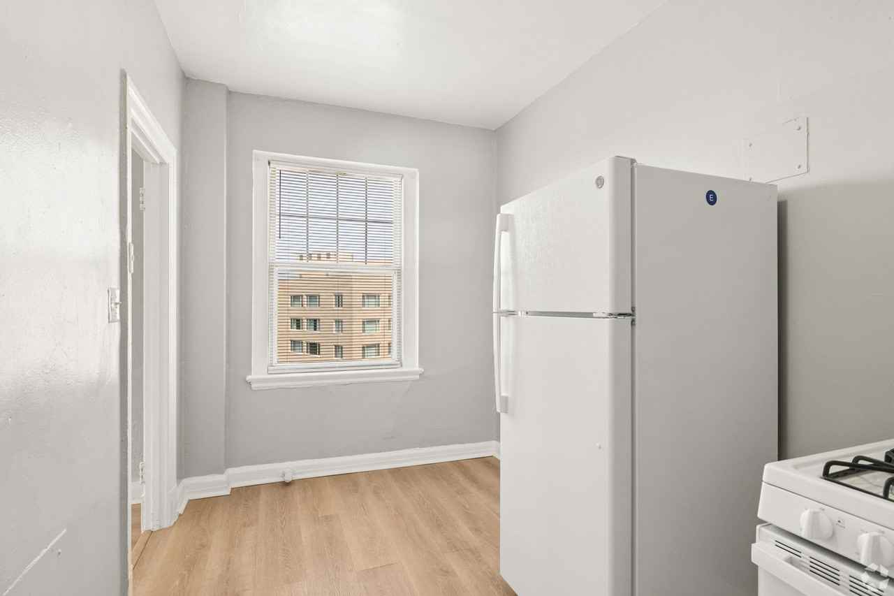 3701 PERSHING - Photo 2 of 12