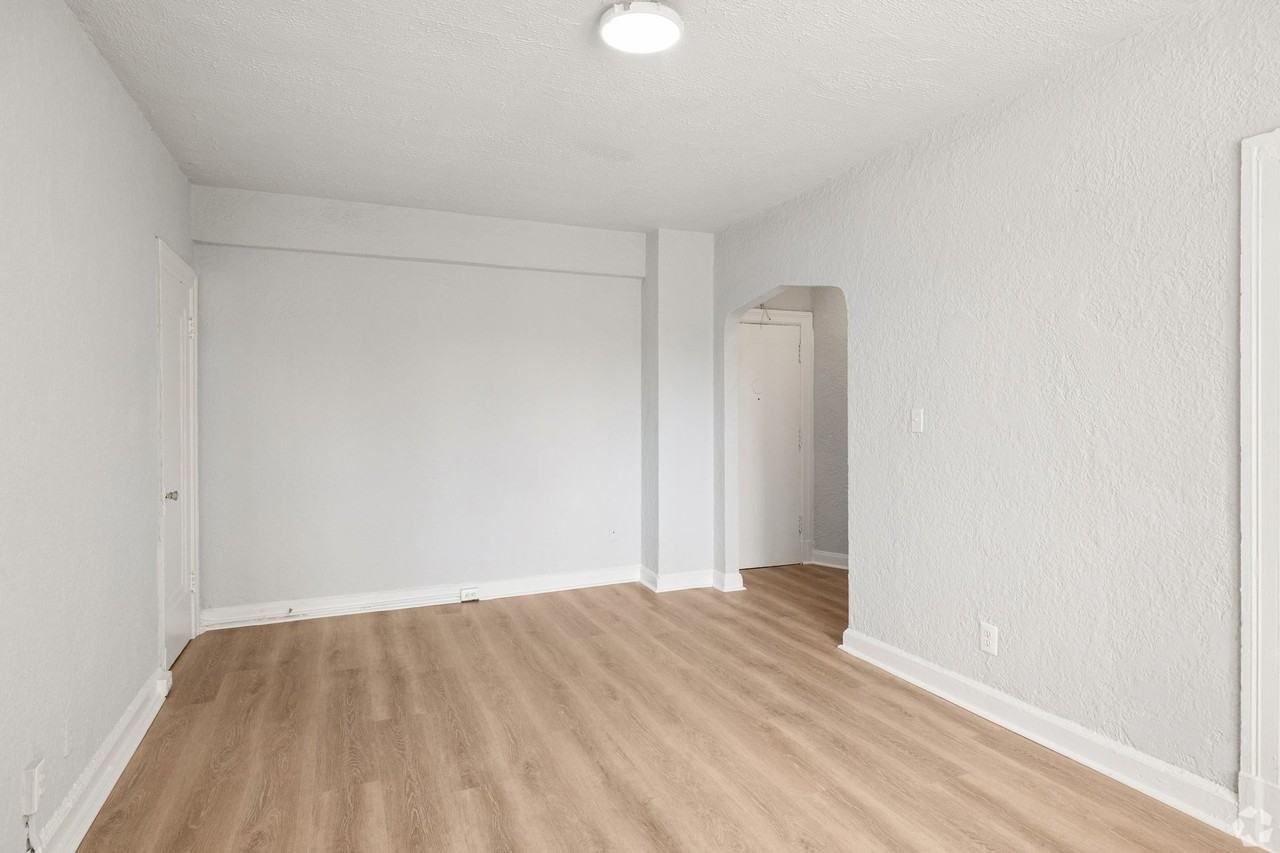 3701 PERSHING - Photo 6 of 12