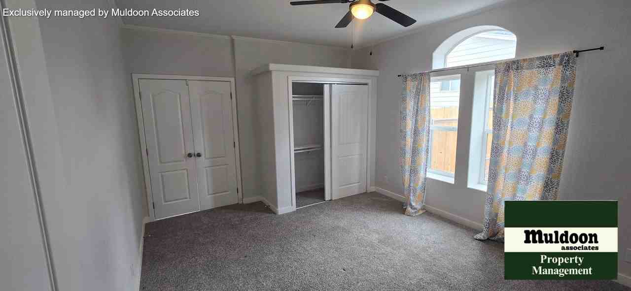 3016 Withers Ave - Photo 3 of 13