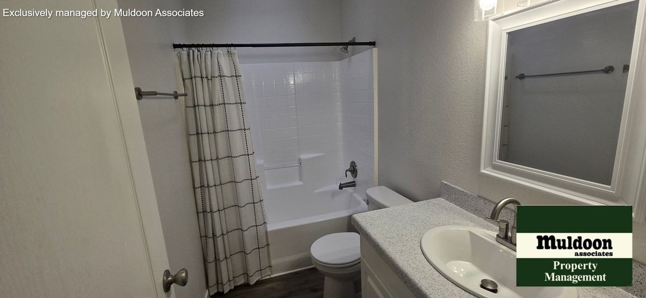 3016 Withers Ave - Photo 7 of 13