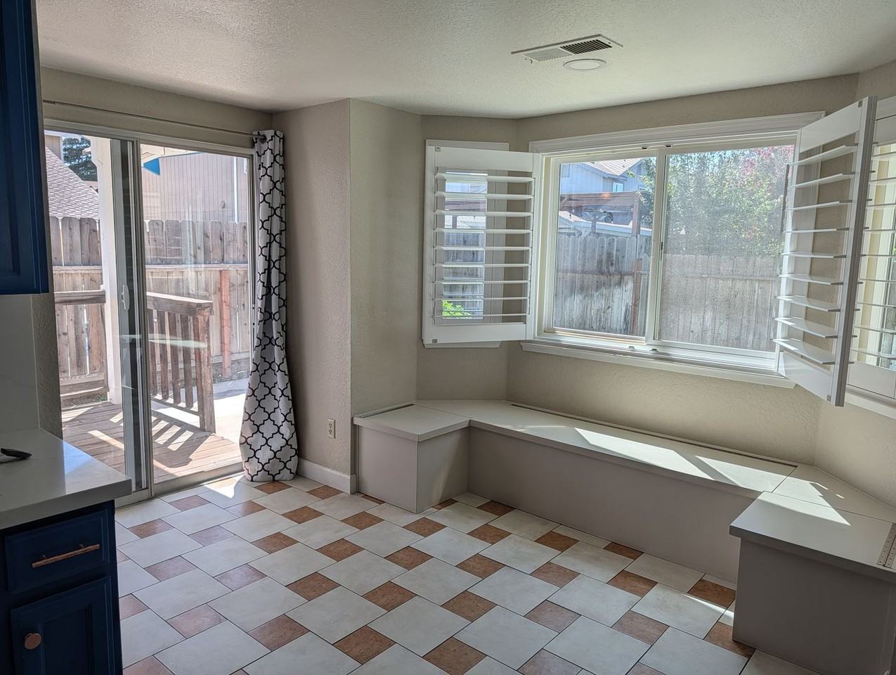 1709 Badger Way - Photo 5 of 17